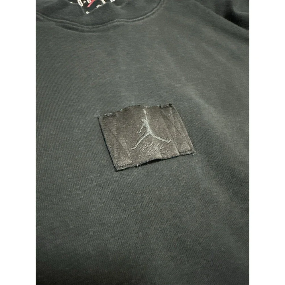 Nike Jordan Essentials Men's Black  Loose Fit T-Shirt XL